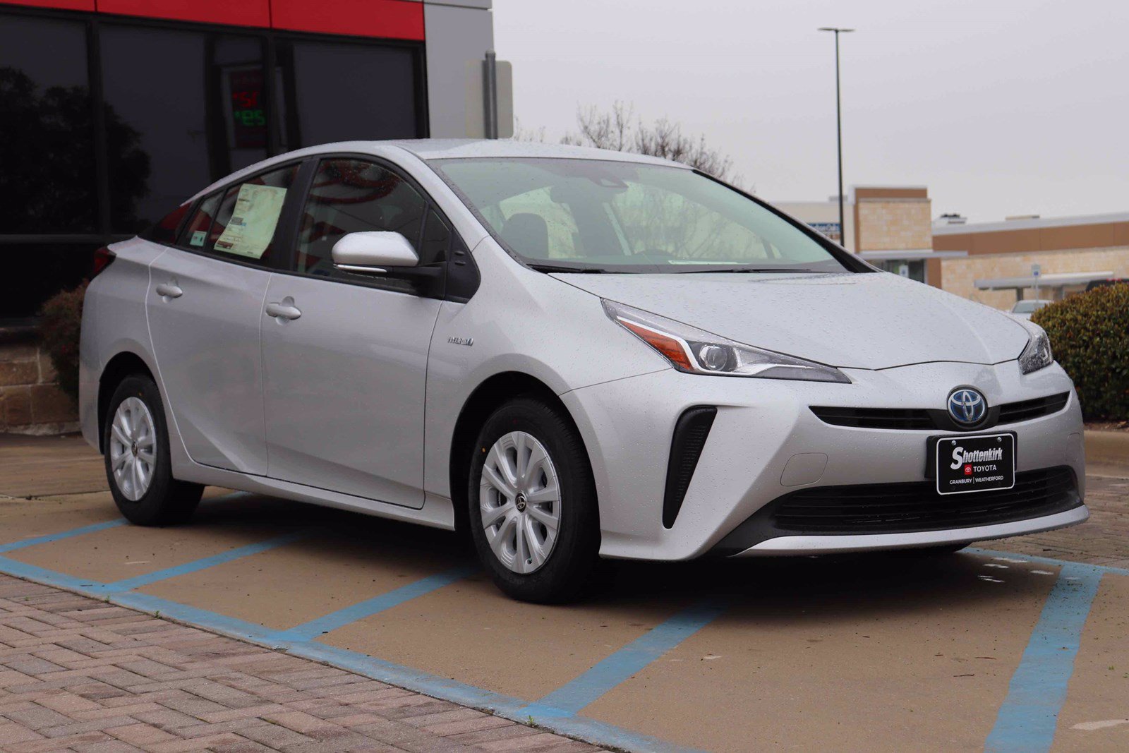 New 2020 Toyota Prius L Eco